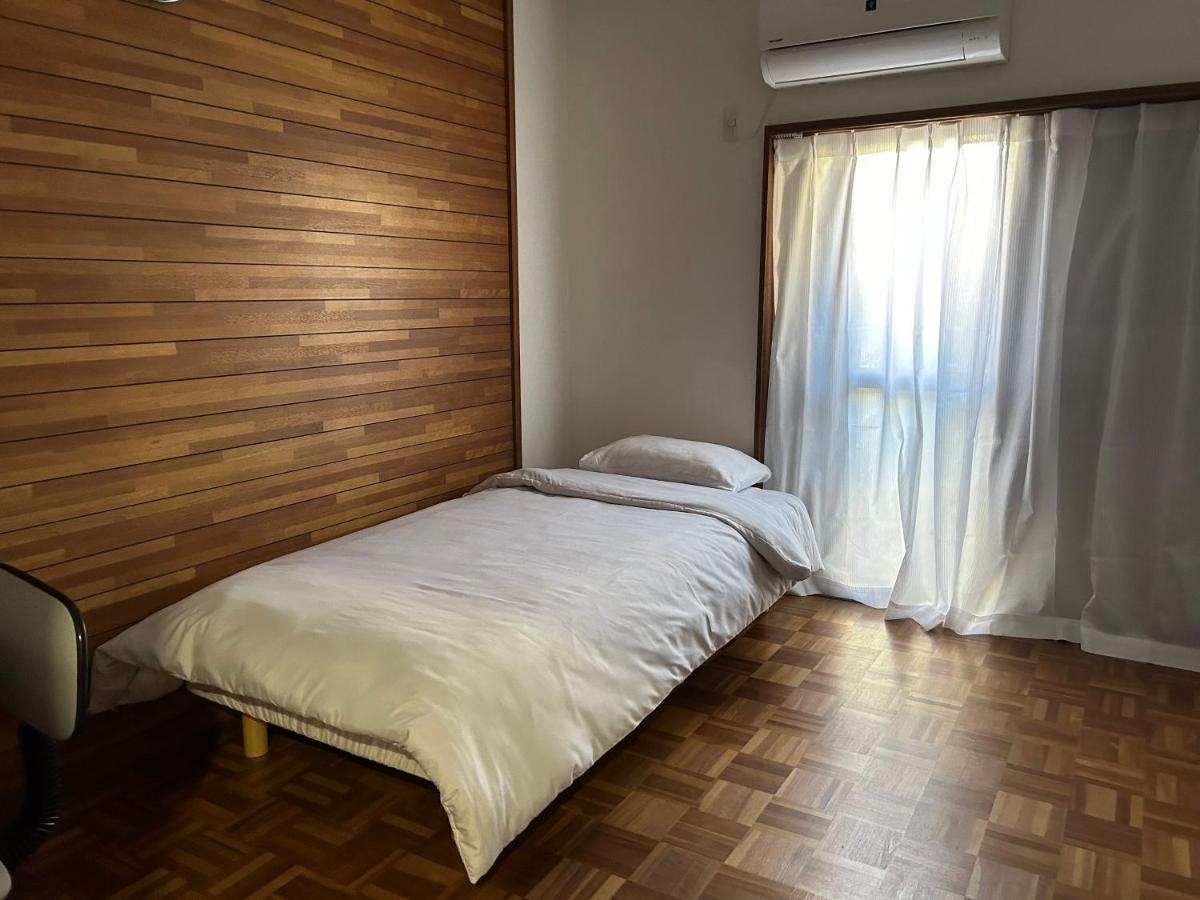 Готель Kix House Waraku III 和楽三号館 Ідзумі-Сано Екстер'єр фото