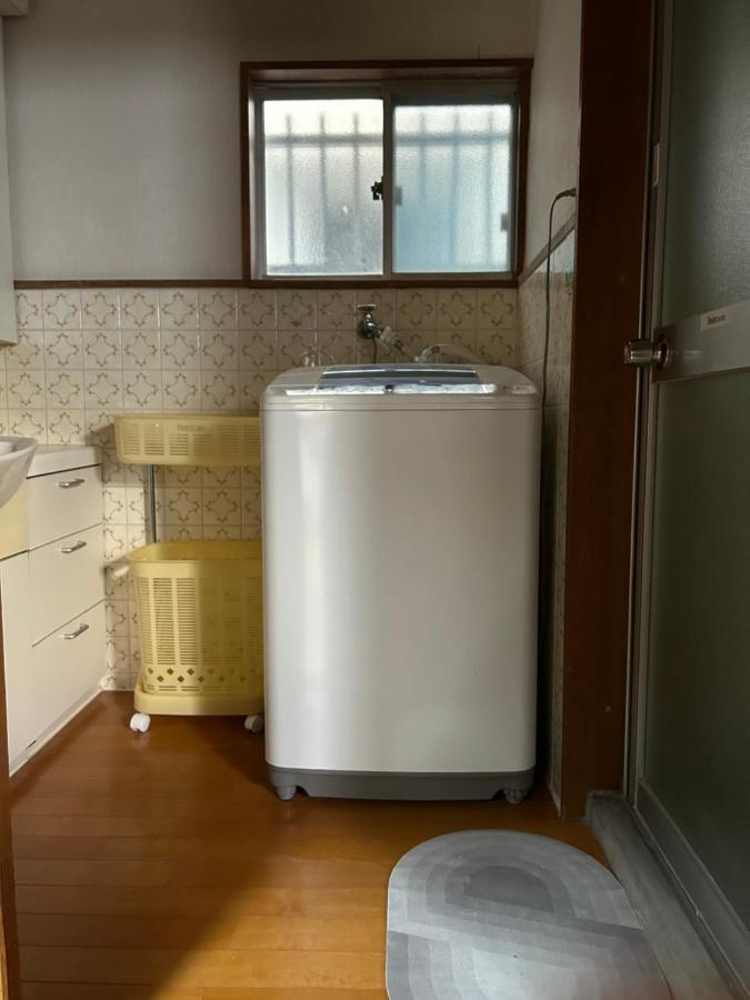 Готель Kix House Waraku III 和楽三号館 Ідзумі-Сано Екстер'єр фото